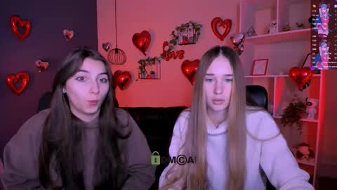 Snapshot of _mila_fire chatting on February 12, 9:37 am your Mila online show from February 12, 9:37 am