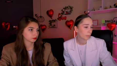 Snapshot of _mila_fire chatting on February 20, 9:32 am your Mila online show from February 20, 9:32 am
