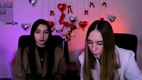 Snapshot of _mila_fire chatting on February 25, 10:03 am your Mila online show from February 25, 10:03 am