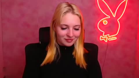 Melanie online show from October 4, 11:41 am