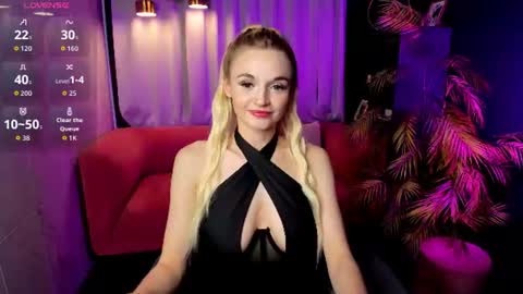 Mila online show from June 13, 1:53 pm
