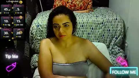 Snapshot of _milf_naughty chatting on January 10, 4:58 am _milf_naughty online show from January 10, 4:58 am