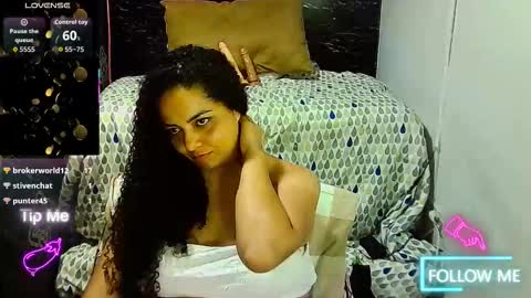 Snapshot of _milf_naughty chatting on February 3, 7:13 am _milf_naughty online show from February 3, 7:13 am
