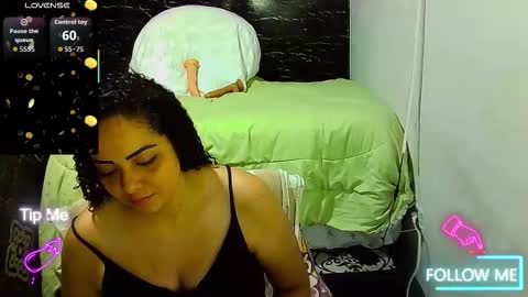 Snapshot of _milf_naughty chatting on March 16, 8:07 am _milf_naughty online show from March 16, 8:07 am