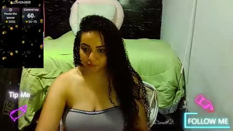 Snapshot of _milf_naughty chatting on March 22, 2:15 am _milf_naughty online show from March 22, 2:15 am