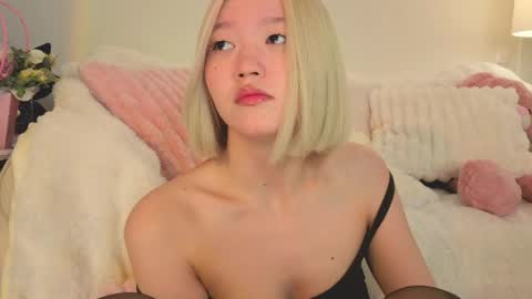 Snapshot of _milli_sun chatting on April 25, 5:10 am Kim online show from April 25, 5:10 am