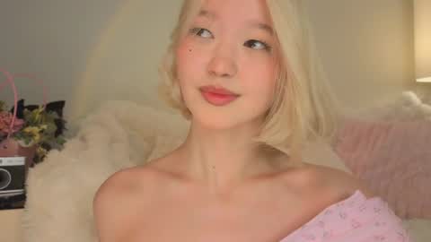 Snapshot of _milli_sun chatting on May 6, 5:25 am Kim online show from May 6, 5:25 am