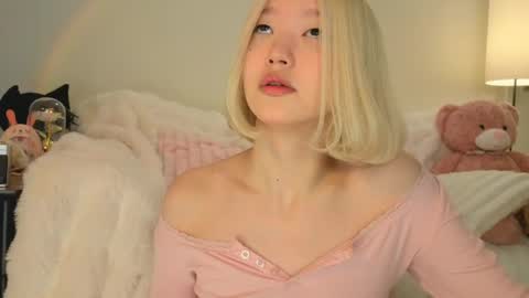 Snapshot of _milli_sun chatting on May 24, 5:23 am Kim online show from May 24, 5:23 am