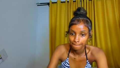 Mimi online show from March 1, 2:13 am