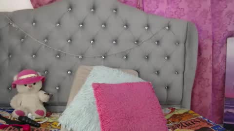 _mindy_moon online show from February 23, 12:02 pm