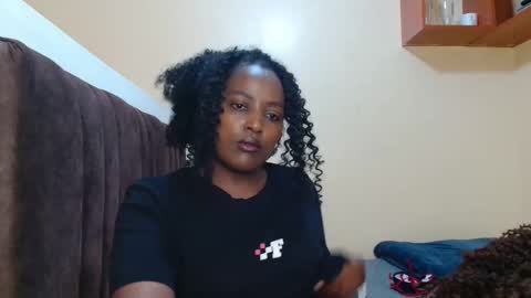 Snapshot of _mireh chatting on October 8, 9:07 am mireh online show from October 8, 9:07 am