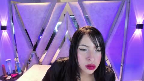 Snapshot of _mishell22 chatting on March 29, 1:11 pm _mishell22 online show from March 29, 1:11 pm