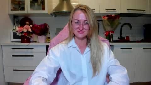 Eva online show from September 30, 8:25 pm