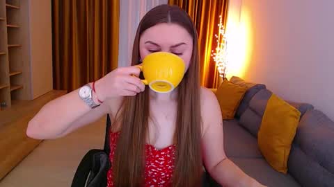 Snapshot of _miss_mia chatting on March 25, 9:48 am Mia online show from March 25, 9:48 am