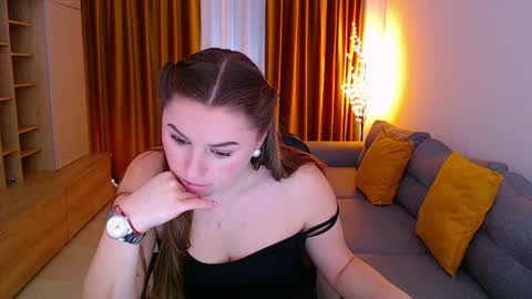 Snapshot of _miss_mia chatting on March 26, 10:43 am Mia online show from March 26, 10:43 am