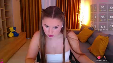 Mia online show from July 25, 5:16 am