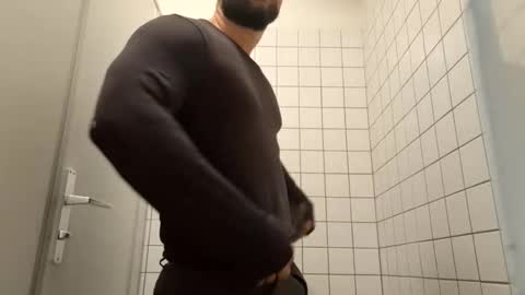 BENJI online show from October 15, 7:41 am