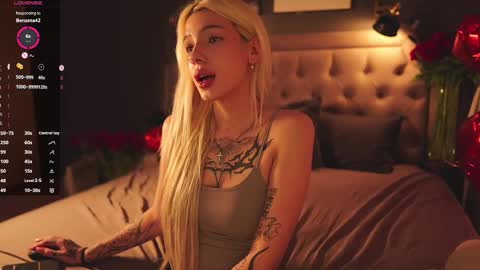 Snapshot of _miumiu_ chatting on February 16, 9:59 am Sasha online show from February 16, 9:59 am