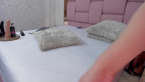 _molly_rosse_ online show from December 28, 3:48 pm