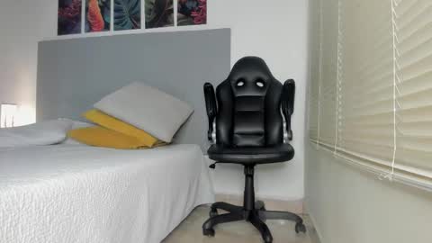 _molly_rosse_ online show from February 23, 11:51 am