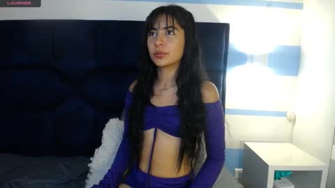 Snapshot of _mollyy chatting on February 24, 10:03 pm Molly online show from February 24, 10:03 pm