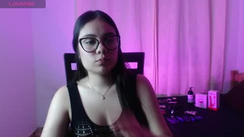 Snapshot of _moon_rosee chatting on March 20, 11:53 pm _moon_rosee online show from March 20, 11:53 pm