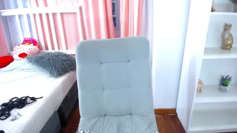 nahomi  online show from January 7, 11:16 am