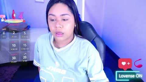 nahomi  online show from September 22, 12:01 am