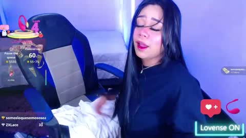 nahomi  online show from September 25, 4:05 am