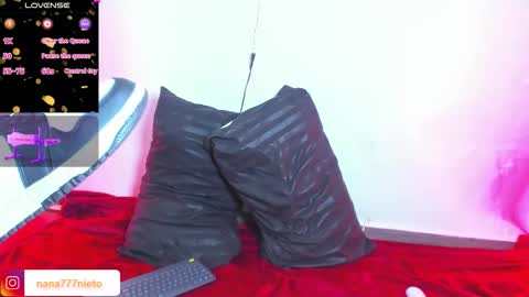 Snapshot of _nana777 chatting on October 16, 12:44 am Nana online show from October 16, 12:44 am