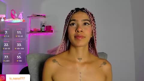 Snapshot of _nana777 chatting on December 3, 2:30 am Nana online show from December 3, 2:30 am