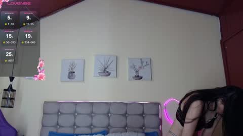 _naomi_s online show from June 30, 1:12 pm