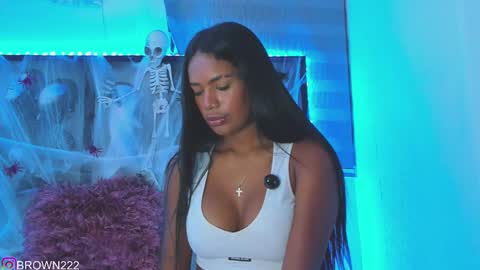 naomi brown online show from October 13, 1:16 am