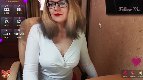 MagicWoman online show from December 7, 2:53 am