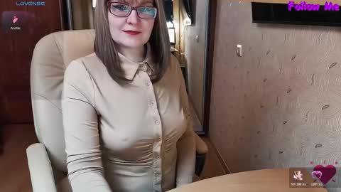 Snapshot of _natali_ chatting on December 3, 5:33 pm MagicWoman online show from December 3, 5:33 pm