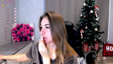Megan online show from December 30, 8:25 pm