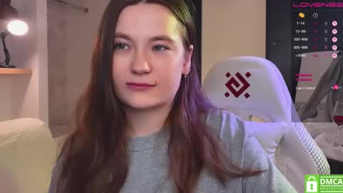 Mia with a big heart  online show from February 11, 12:21 pm