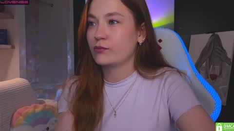 Snapshot of _nemalkovamia chatting on June 8, 11:21 am Mia with a big heart online show from June 8, 11:21 am