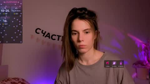 Snapshot of _ni_kiss chatting on April 4, 5:32 pm Nika online show from April 4, 5:32 pm