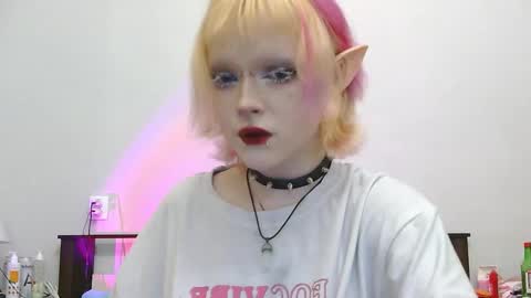 Snapshot of _nicole_meow_ chatting on November 20, 10:09 pm Nicole online show from November 20, 10:09 pm