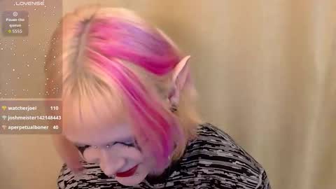 Snapshot of _nicole_meow_ chatting on November 21, 8:07 pm Nicole online show from November 21, 8:07 pm