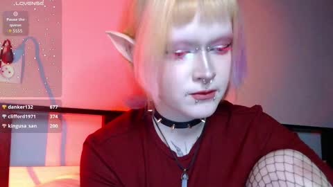 Snapshot of _nicole_meow_ chatting on November 25, 9:37 pm Nicole online show from November 25, 9:37 pm