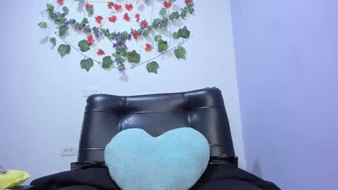 juliana online show from February 18, 8:59 am
