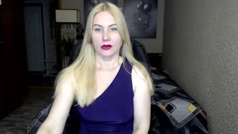 Snapshot of _night_fantasy_ chatting on February 19, 8:52 pm Donella online show from February 19, 8:52 pm