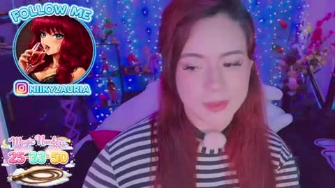 niiky online show from June 13, 11:46 pm