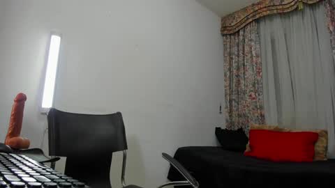 Niki online show from February 6, 10:43 pm