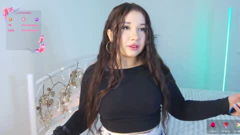 Snapshot of _noell_ chatting on February 1, 2:34 pm Vivian online show from February 1, 2:34 pm