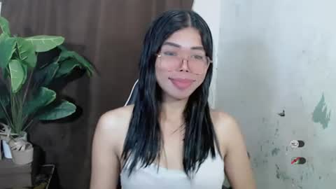 _odette22 online show from July 10, 11:46 am