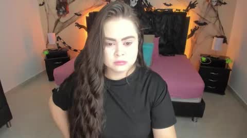 Olivia jones online show from October 15, 12:05 pm