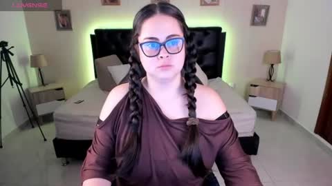 Olivia jones online show from July 14, 12:22 pm
